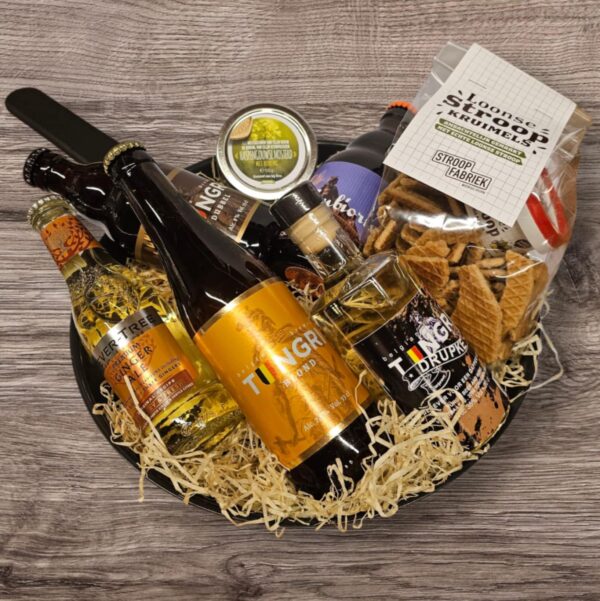 Tungri geschenkmand bier , flesje Gin 0.20L